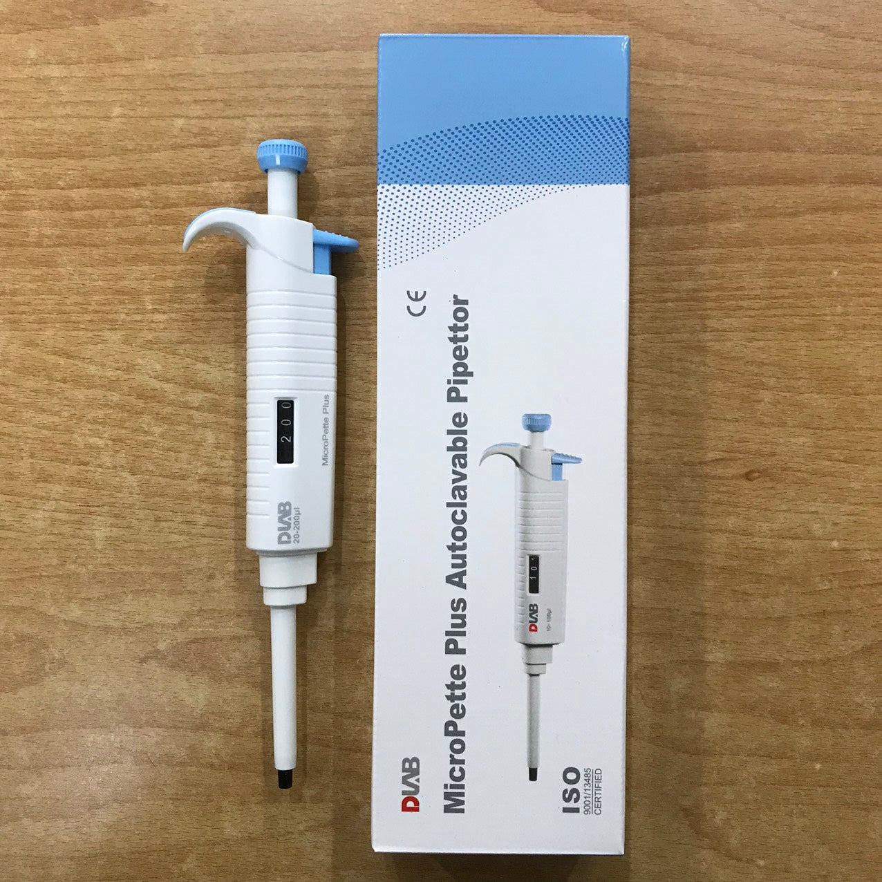 MICROPIPETTE CÓ HẤP 1 KÊNH 20-200UL_DLAB