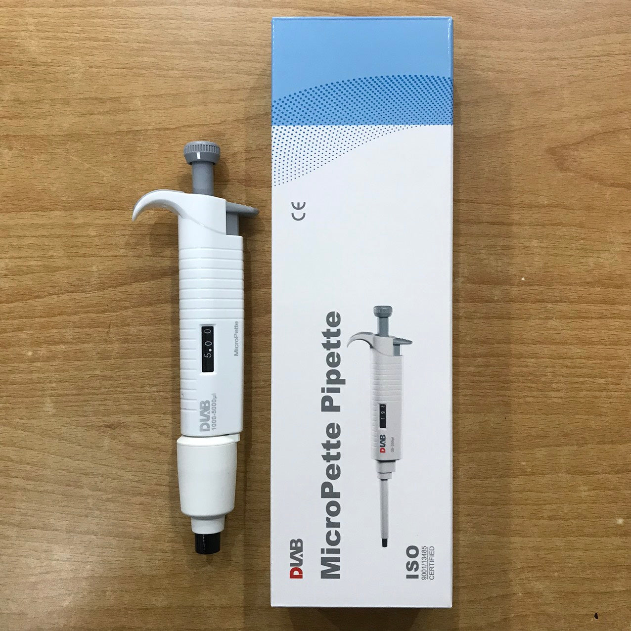 Micropipette Không Hấp 1 Kênh 1000-5000ul_DLAB