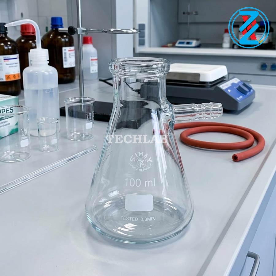 BÌNH TAM GIÁC CÓ VÒI 100ML_SIMAX
