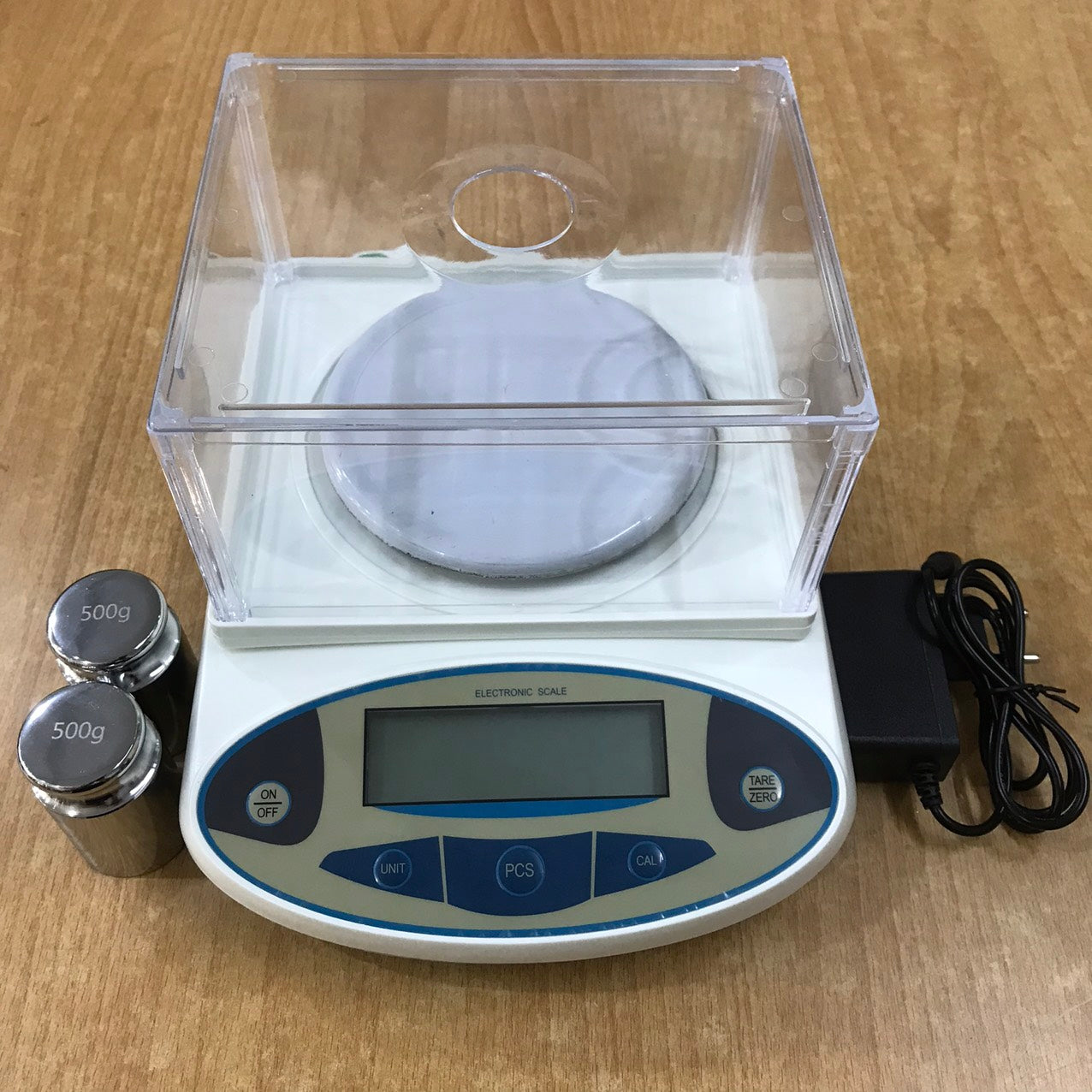 Cân Điện Tử 2 Số Lẻ (3000g/0.01g) JNB30002