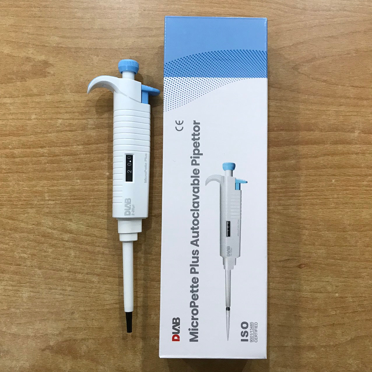 MICROPIPETTE CÓ HẤP 1 KÊNH 2-20UL_DLAB