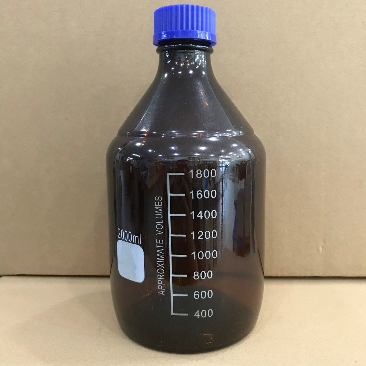 CHAI NÂU NẮP VẶN 2000ml_GENLAB