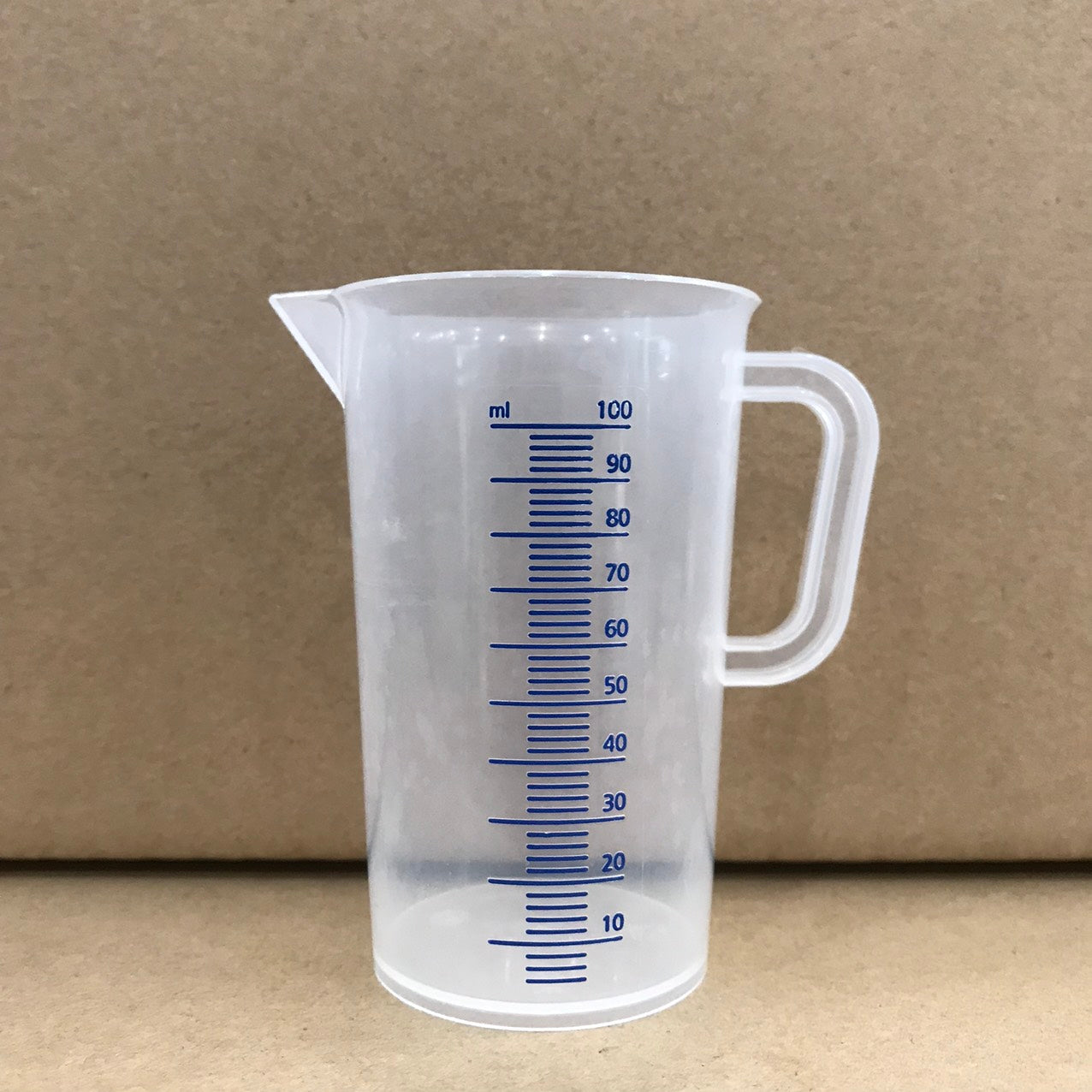 Cốc Nhựa PP Có Quai 100ml_VITLAB