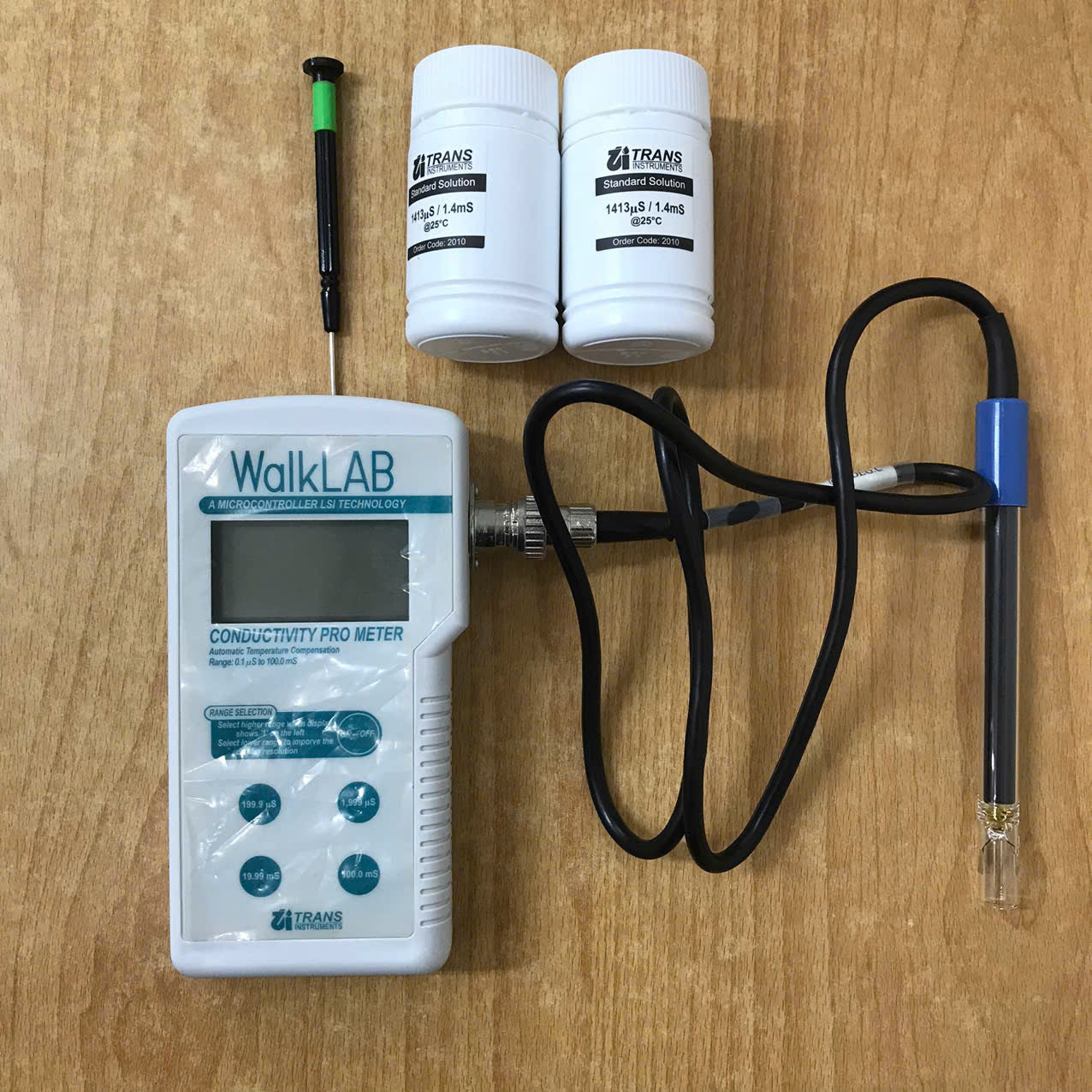 Máy Đo Độ Dẫn Điện Cầm Tay Walklab Conductivity Pro Meter_Trans Instruments