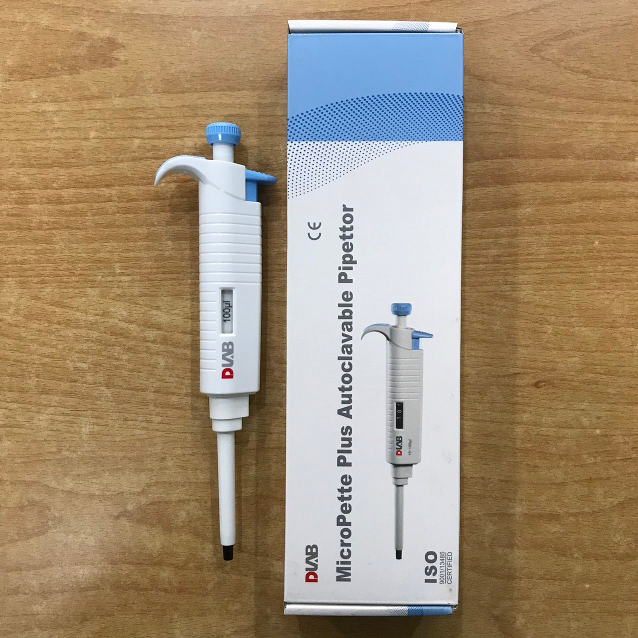 MICROPIPETTE CÓ HẤP 1 KÊNH CỐ ĐỊNH 100UL_DLAB
