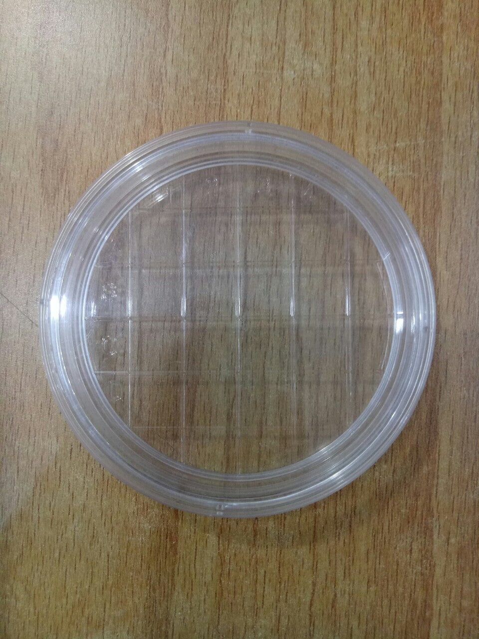 ĐĨA PETRI NHỰA KẺ Ô 6515 (GAMMA)_MIDA