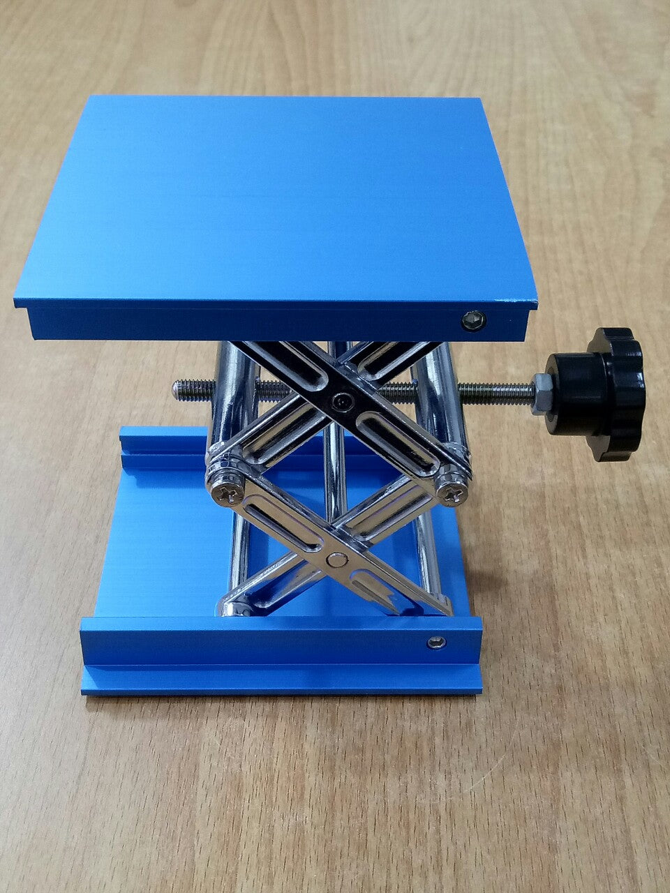 BÀN NÂNG PHỦ SƠN 100x100mm_GENLAB