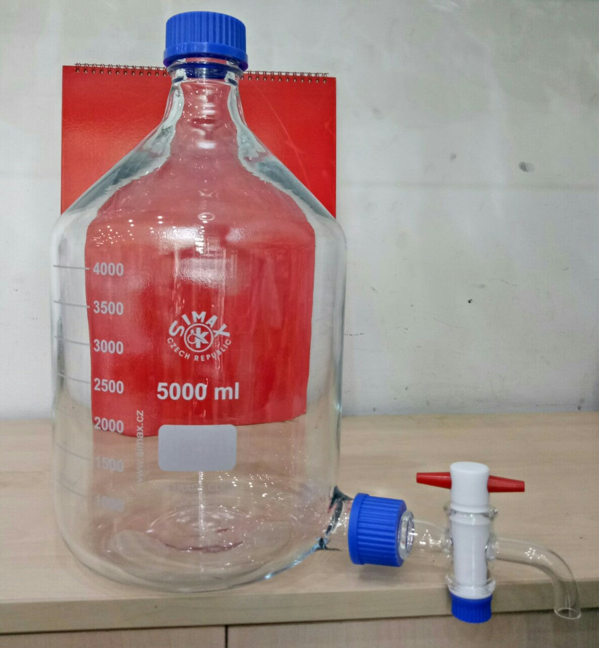 CHAI TRẮNG NẮP VẶN CÓ VÒI 5000ML_SIMAX