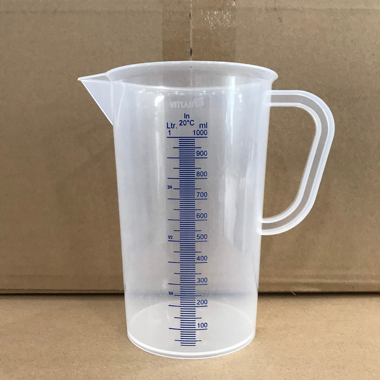 Cốc Nhựa PP Có Quai 1000ml_VITLAB