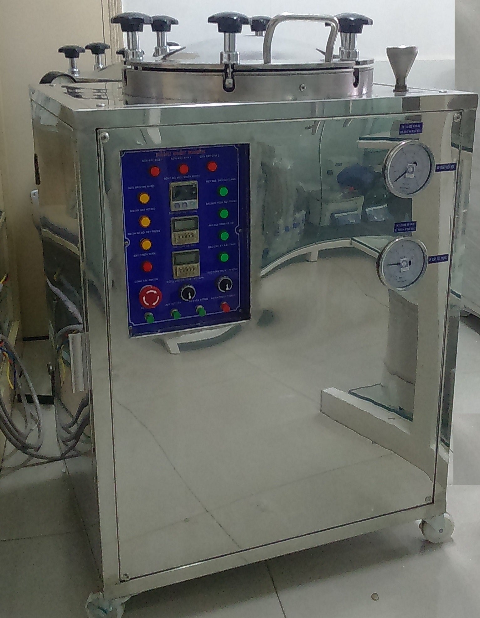 Nồi Hấp Tiệt Trùng Loại Đứng BK 75 (Loại Tự Động)