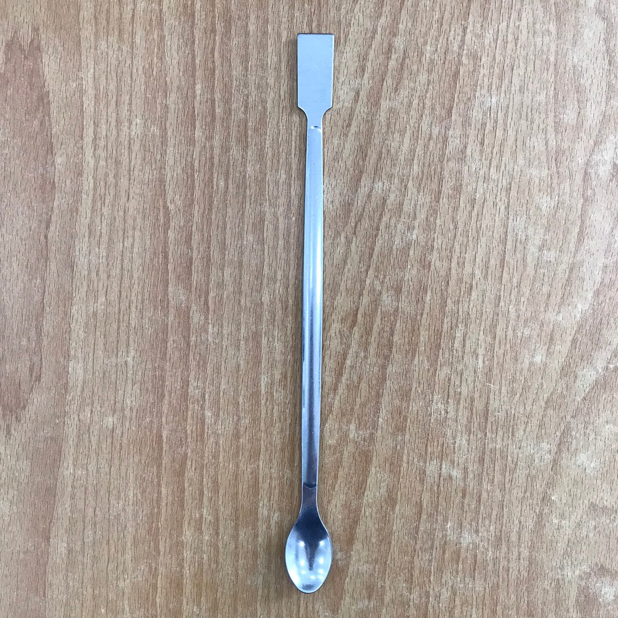 THÌA INOX 1 ĐẦU TRÒN 1 ĐẦU DẸP 230mm_GENLAB